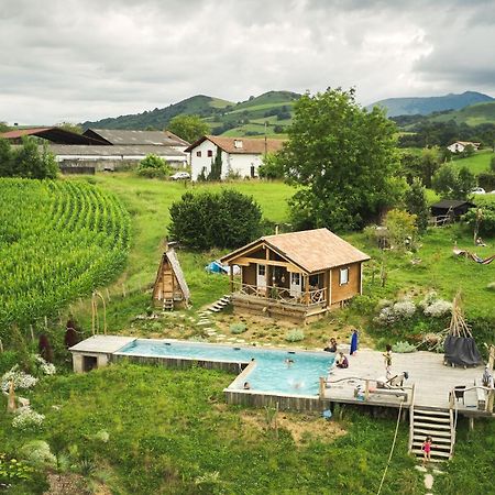 Les Fous Du Village Saint-Esteben Exteriér fotografie