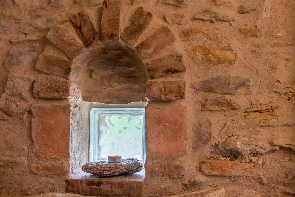 Les Fous Du Village Saint-Esteben Exteriér fotografie